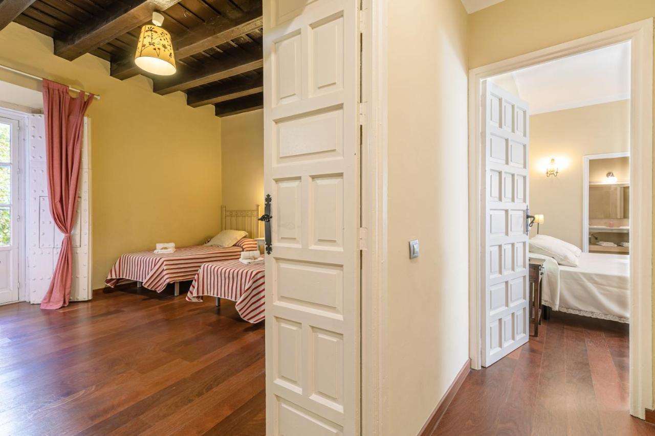 Aoa Plaza Santa Marta Apartment Seville Exterior photo